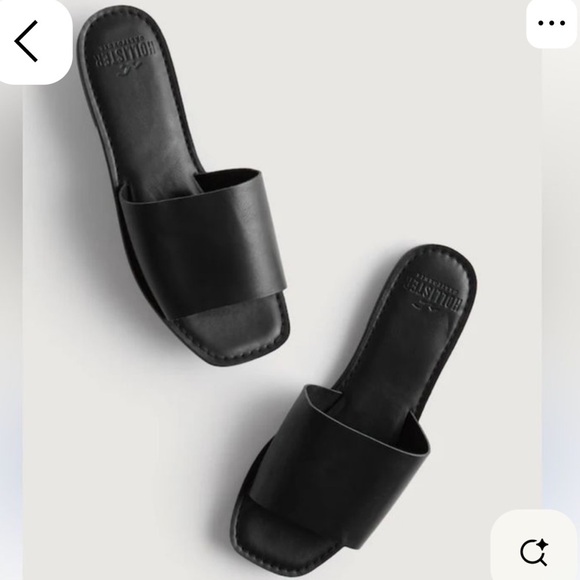 Hollister Classic Black Slides - Like New condition - Picture 1 of 4